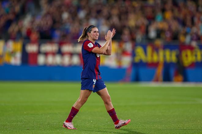 Liga F: FC Barcelona - Betis, el partido de despedida de Sandra Paños, Mariona Caldentey y Jonatan Giráldez, en imágenes