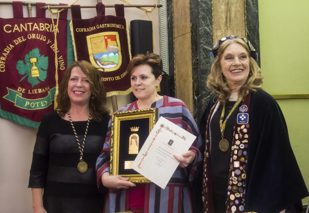 Acto de las cofradías en el Ayuntamiento de Oviedo