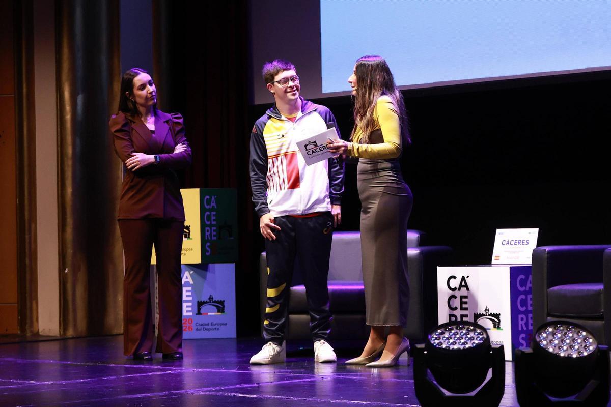 Así ha sido la gala inaugural de Cáceres como Ciudad Europea del Deporte en la sala Capitol