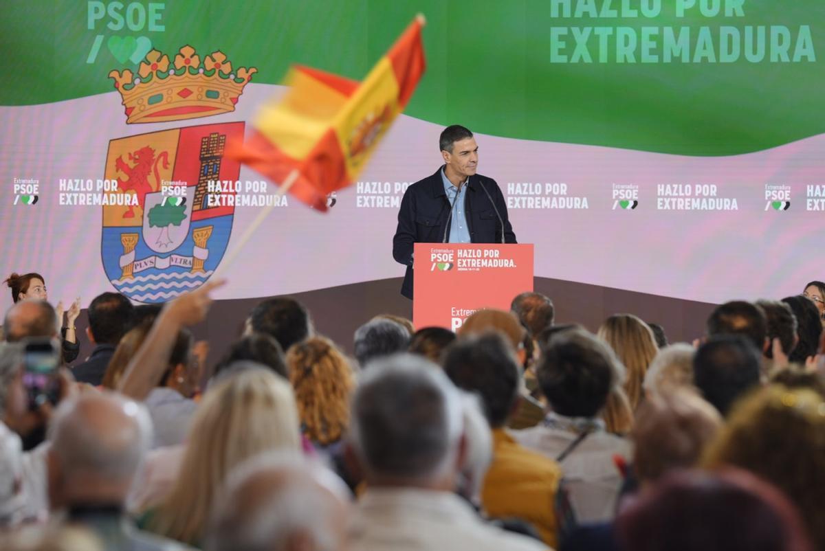 Fotogalería | Pedro Sánchez conquista Mérida