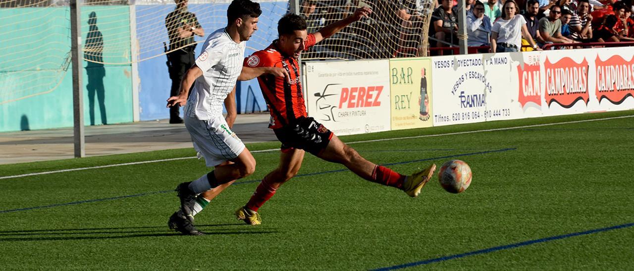 El Salerm Puente Genil-Córdoba CF B de &#039;play off&#039;, en imágenes