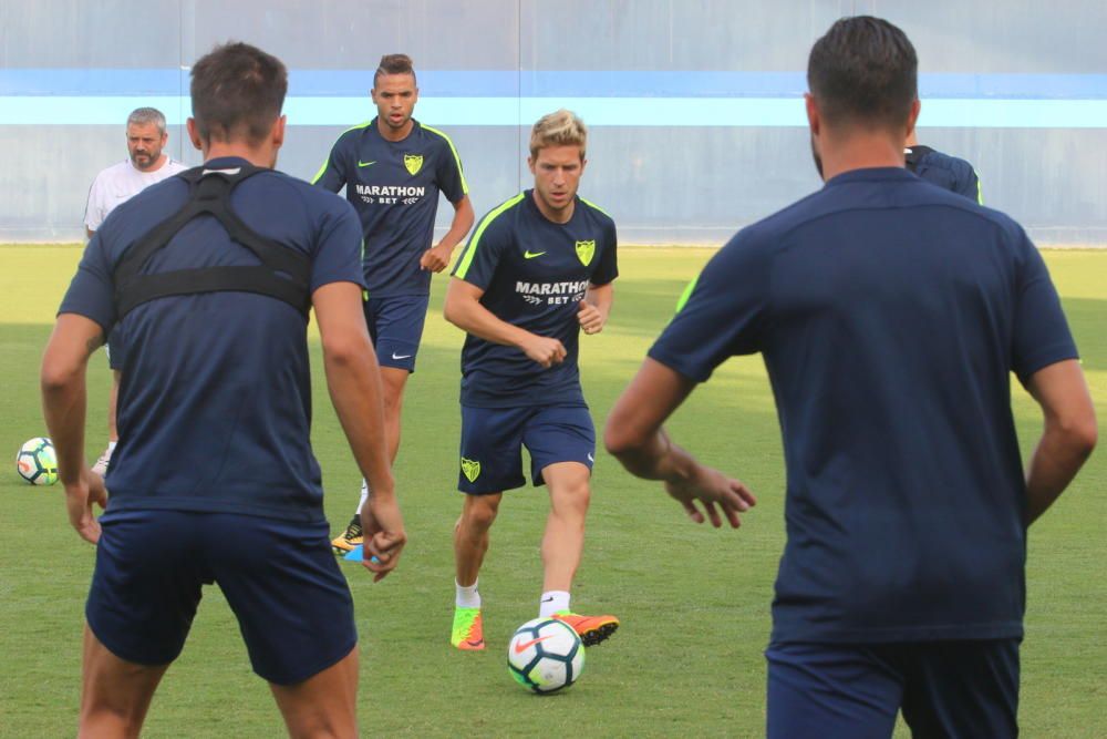 Entrenamiento del Málaga CF tras la derrota en Valencia