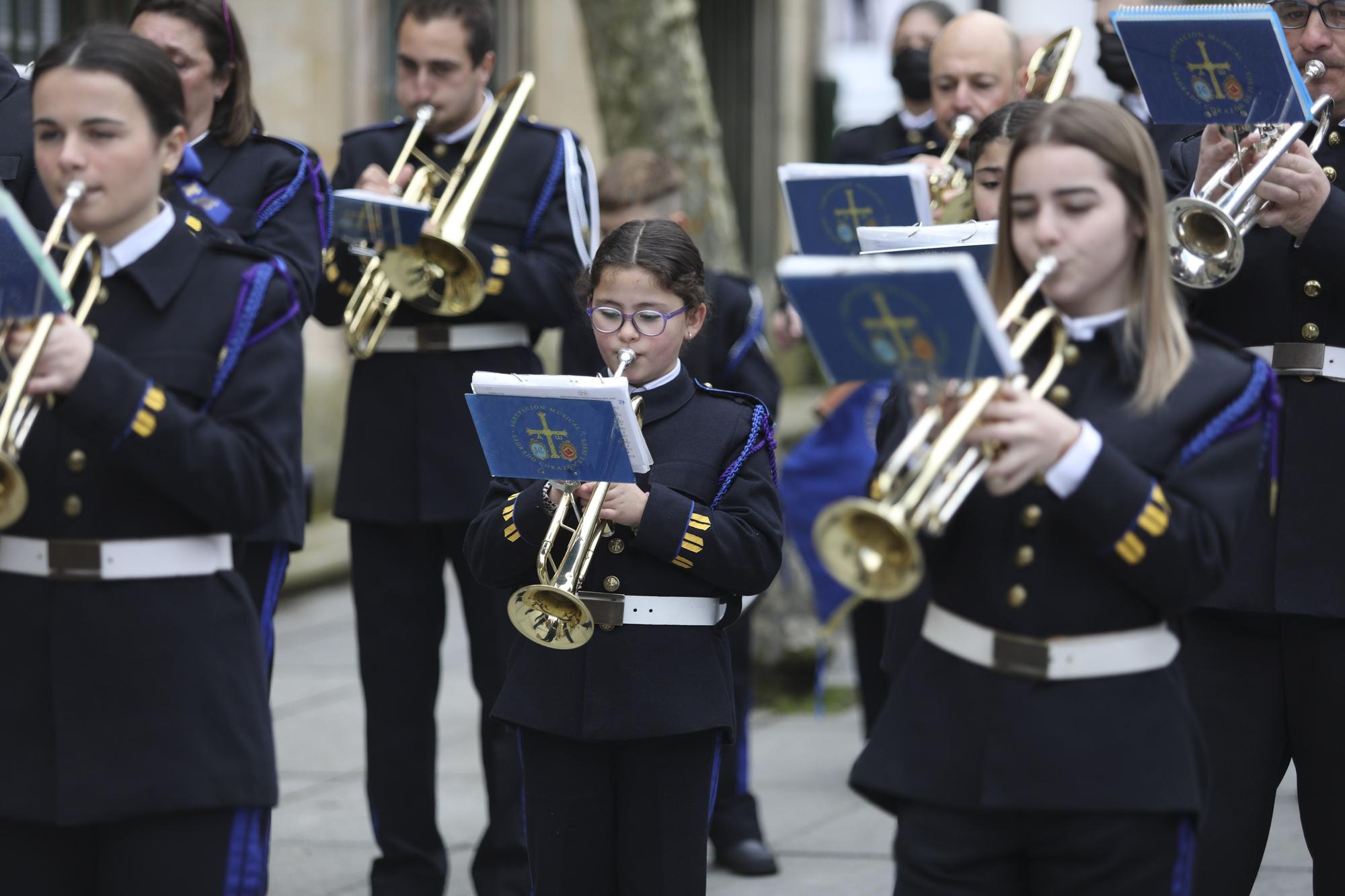 EN IMÁGENES: El pregón en San Nicolás de Bari abre la Semana Santa de Avilés