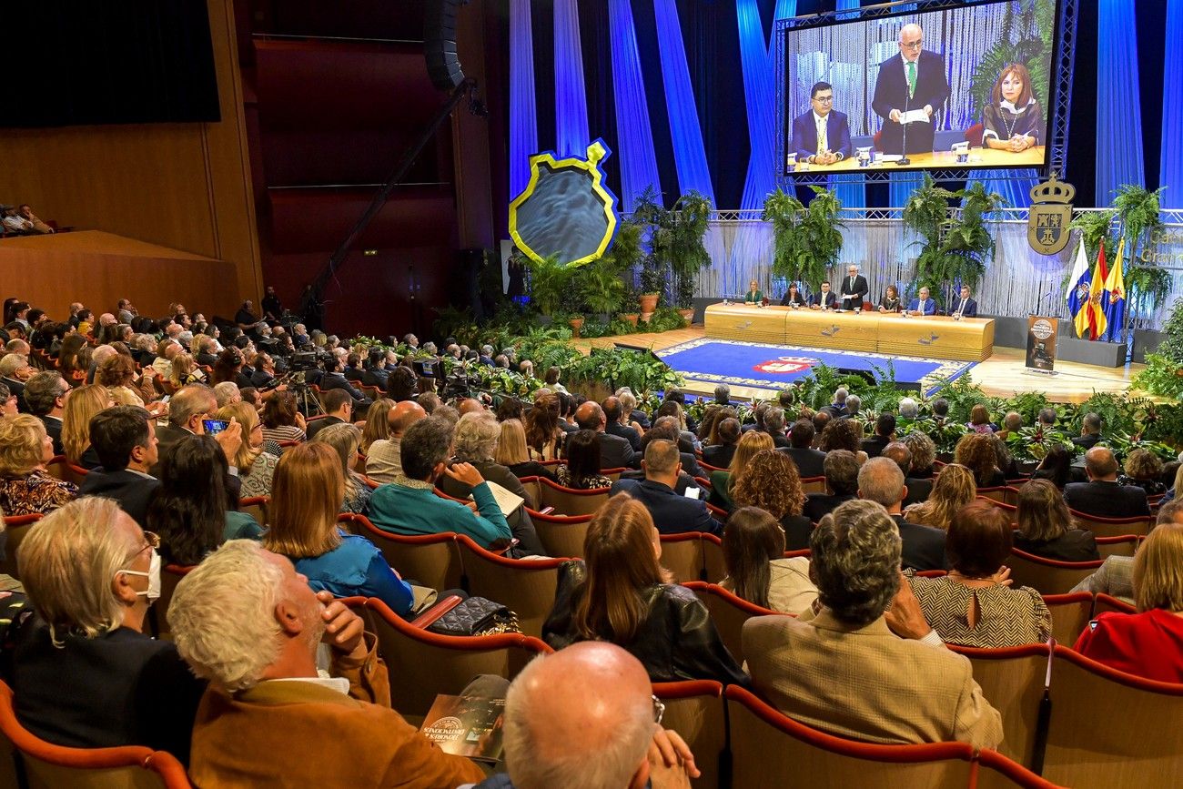 Entrega de Honores y Distinciones del Cabildo de Gran Canaria en su 110 aniversario