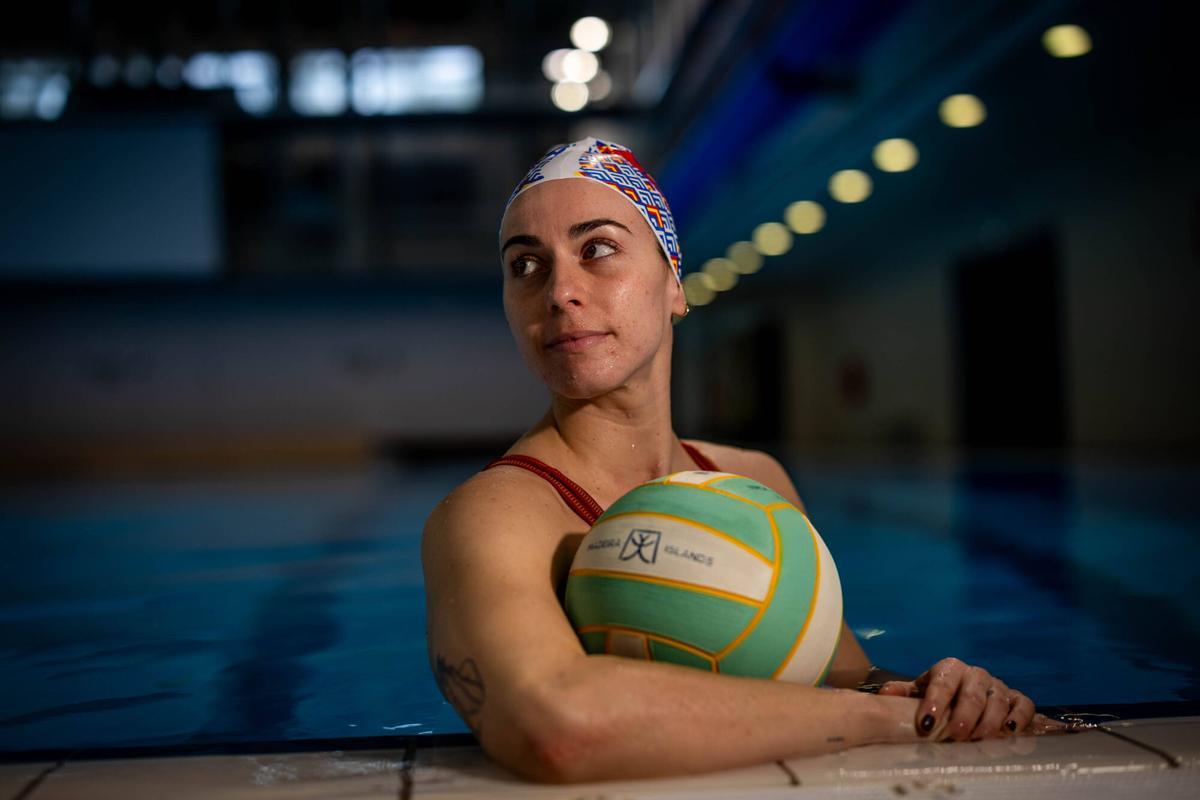 Barcelona 22/01/2026 Deportes. Bea Ortiz,waterpolista,en el CAR de Sant Cugat. AUTOR: JORDI OTIX
