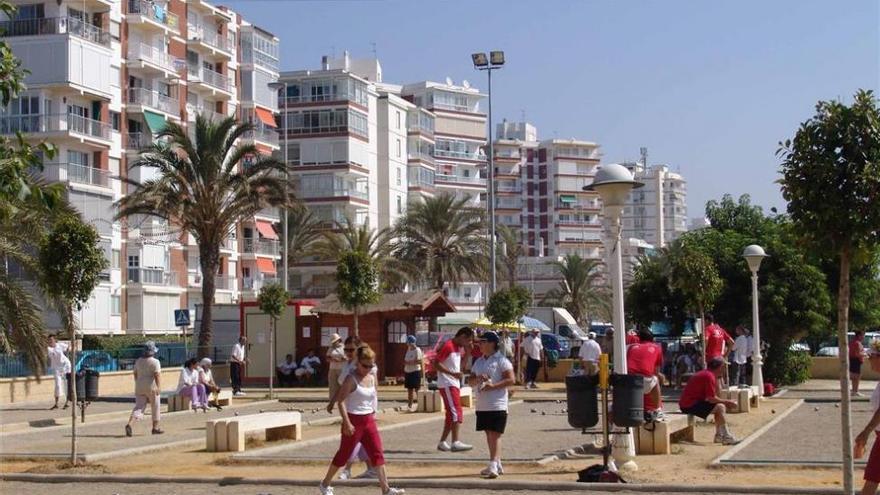 Polémica en Torre del Mar por un anuncio &quot;denigrante&quot;