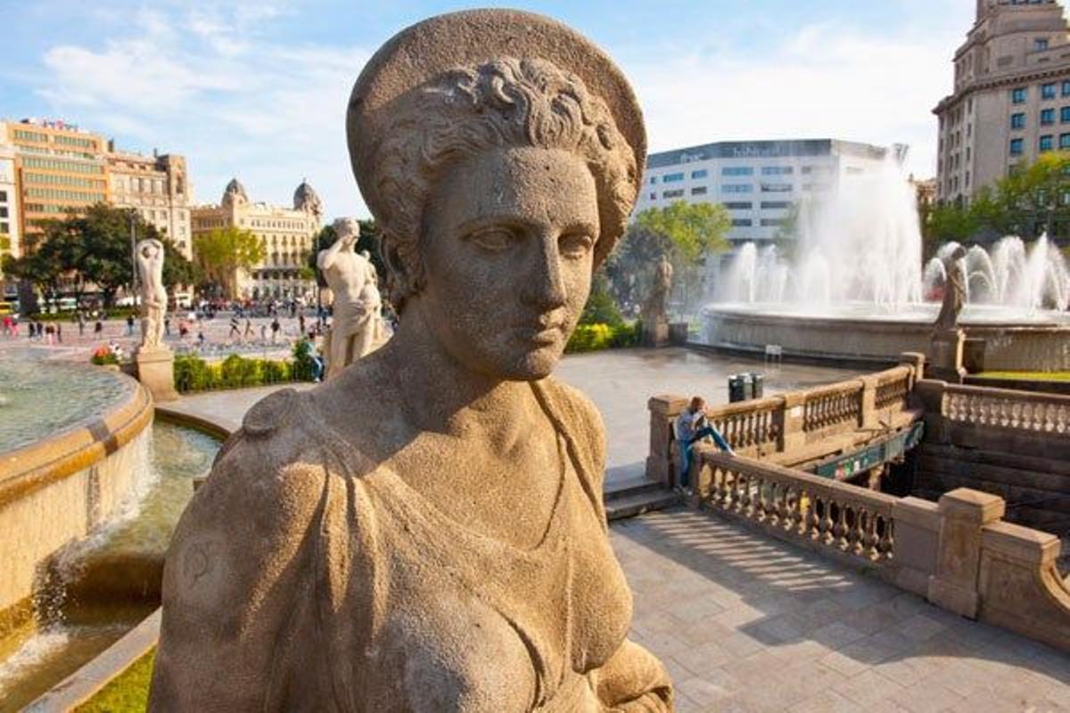 Detalle de la Plaza de Catalunya.