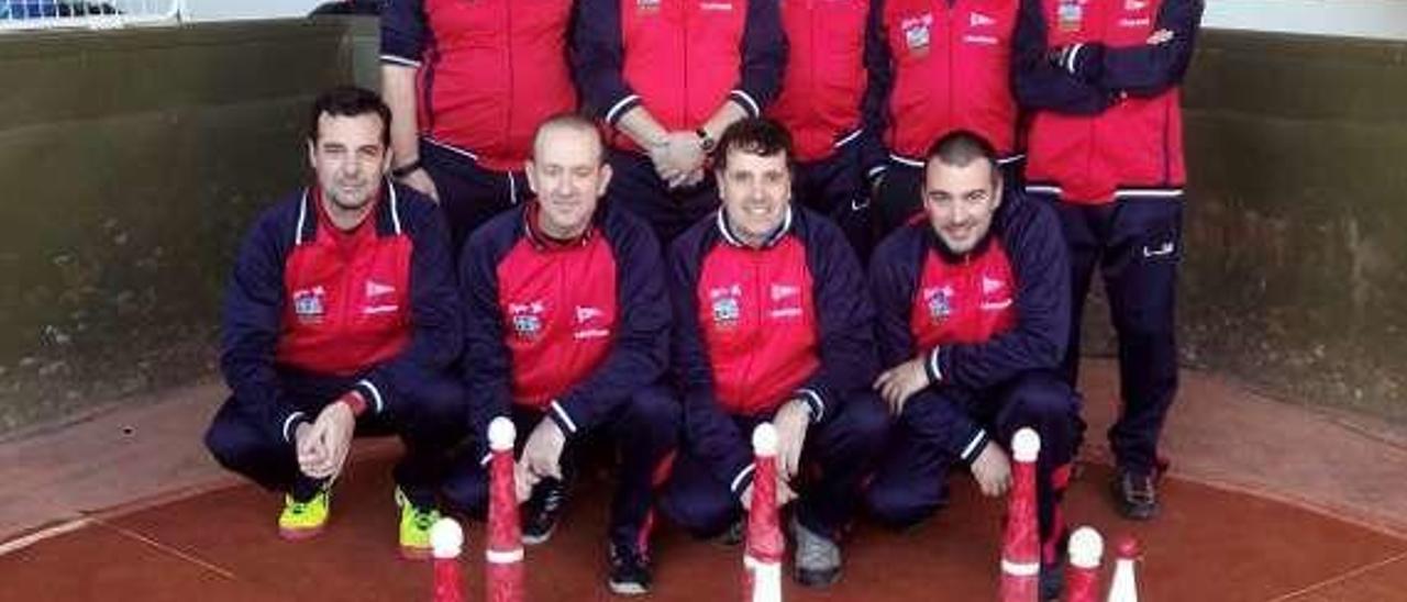 Equipo de bolos del Grupo Covadonga.