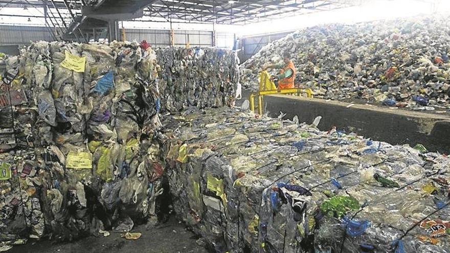 Todos los envases de plástico serán reciclables en 2030