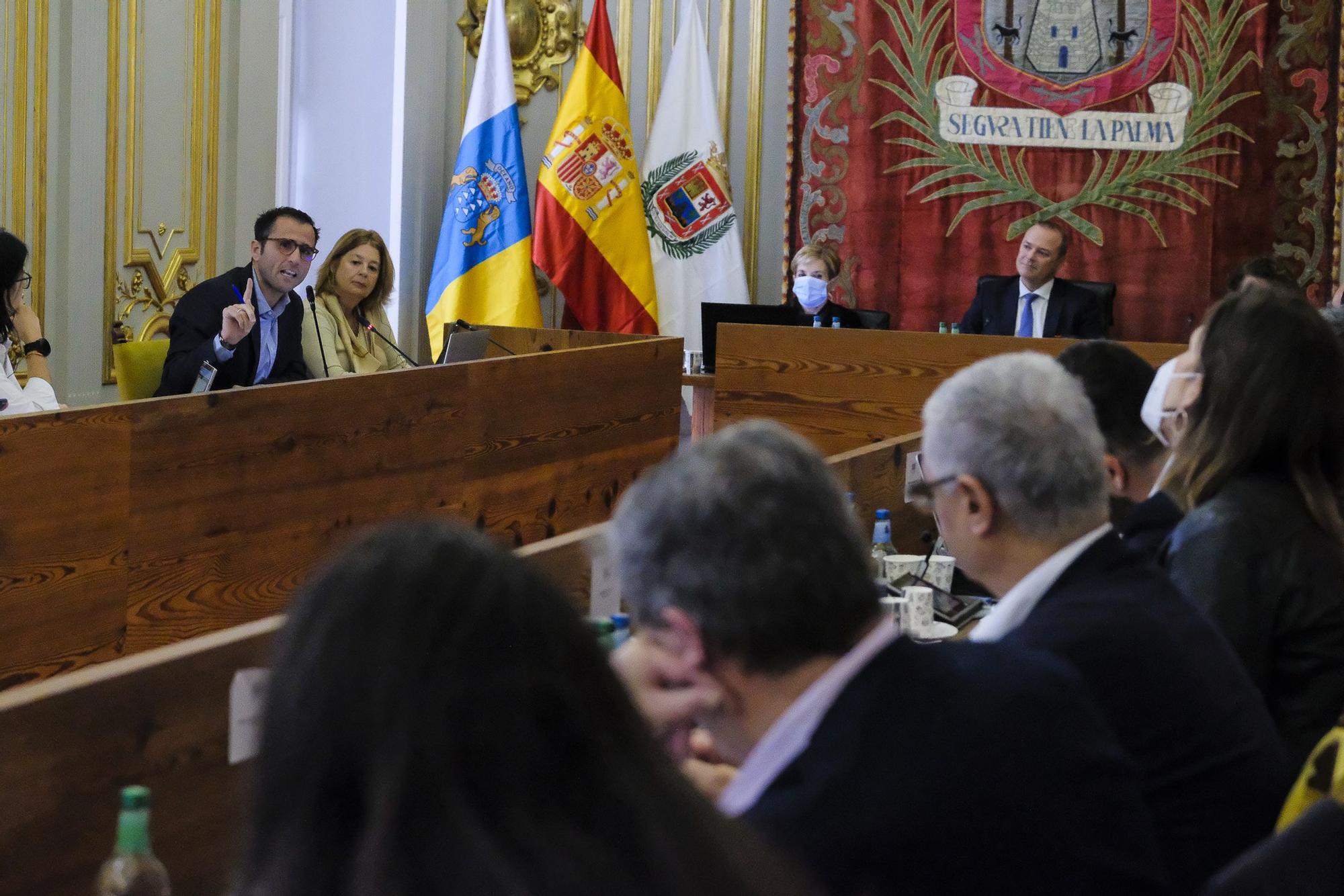 Alumnos del IES Simón Pérez acuden al pleno de Las Palmas de Gran Canaria