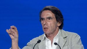 Aznar: "Si pactes amb delinqüents, no t’estranyi acabar a la presó"