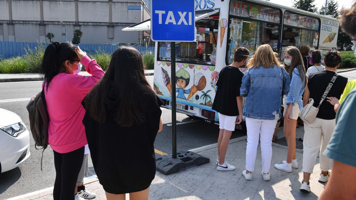 Arranca la vacunación de menores en A Coruña