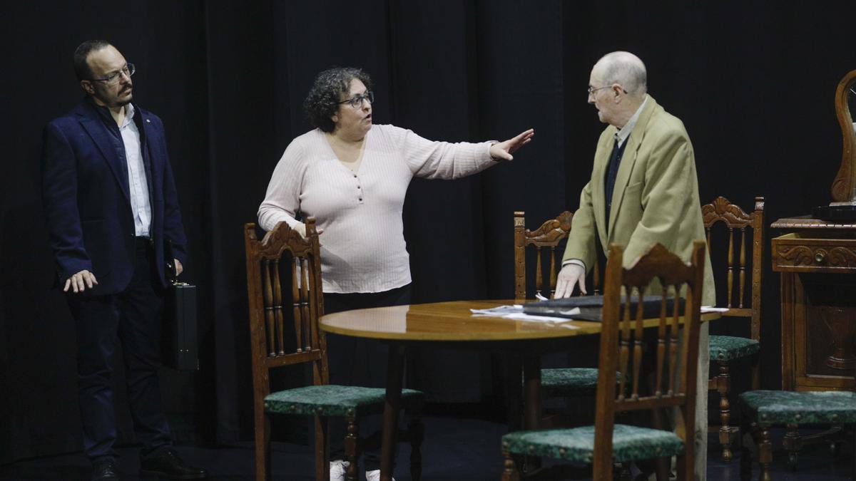 Vecinos de El Molinar representan ‘Ca n’Herodes’ para celebrar los 30 años del Teatre del Mar