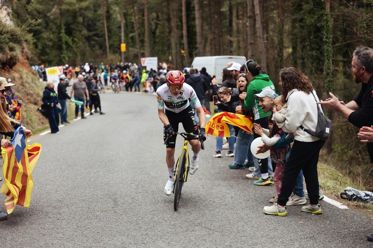 Jonas Vingegaard se dispone a ganar en Queralt.