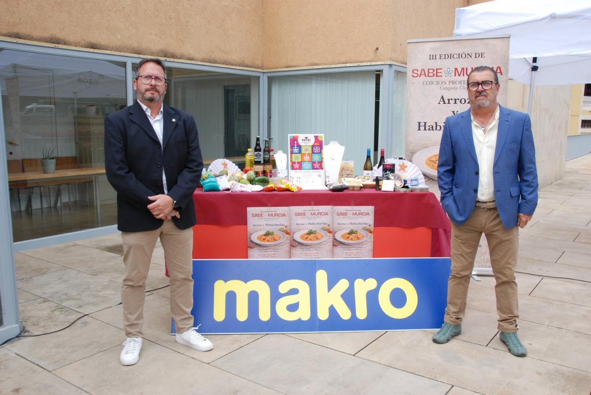 La cocina tradicional murciana se cita en El Ranero con el concurso solidario de arroz y habichuelas