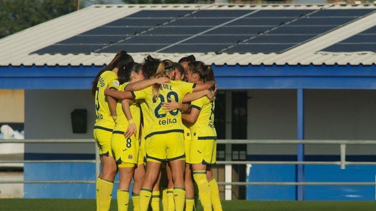 El equipo femenino del Villarreal quiere celebrar otra victoria, como el pasado sábado en Huelva.