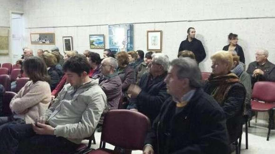 Las asociaciones del municipio asistieron a la charla de reciclaje.