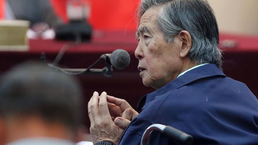 El Tribunal Constitucional peruano vuelve a ordenar que Alberto Fujimori abandone la cárcel