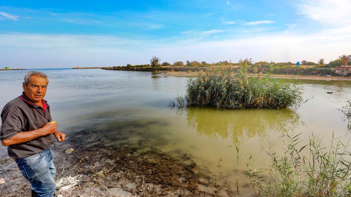 Desembocadura del cauce viejo del Segura en Guardamar