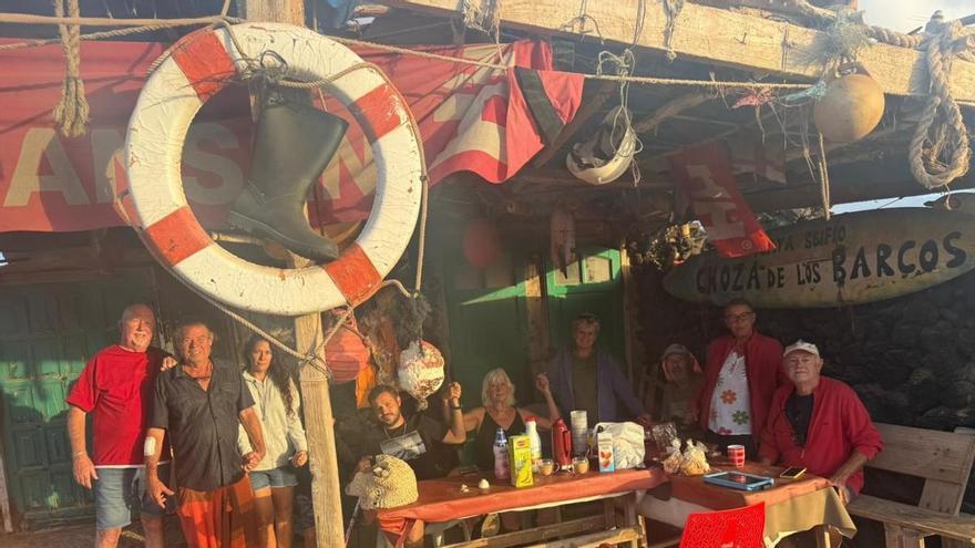 Ecologistas en Acción denuncia el derribo de una choza de casi un siglo en la costa de Haría y reclama su protección