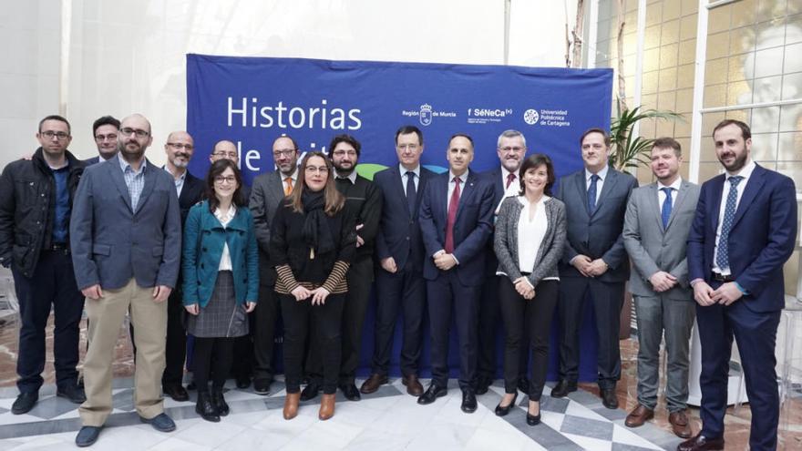 Representantes de empresas e investigadores de la UPCT en el Casino de Murcia.