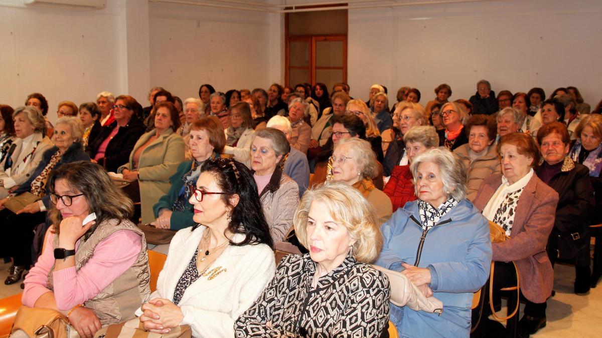 Acudieron más de un centenar de socias