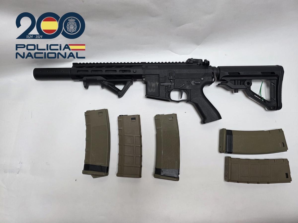 Encapuchados armados asaltan el piso de unos narcos para robarles la droga en Palma
