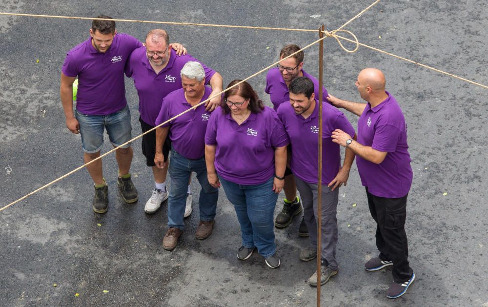 Primera mascletá de las Hogueras del 90 aniversario.