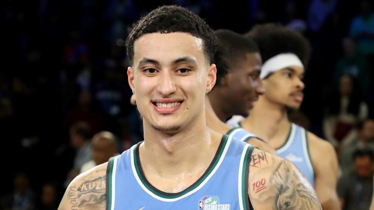 Kyle Kuzma marcó 35 puntos en el partido