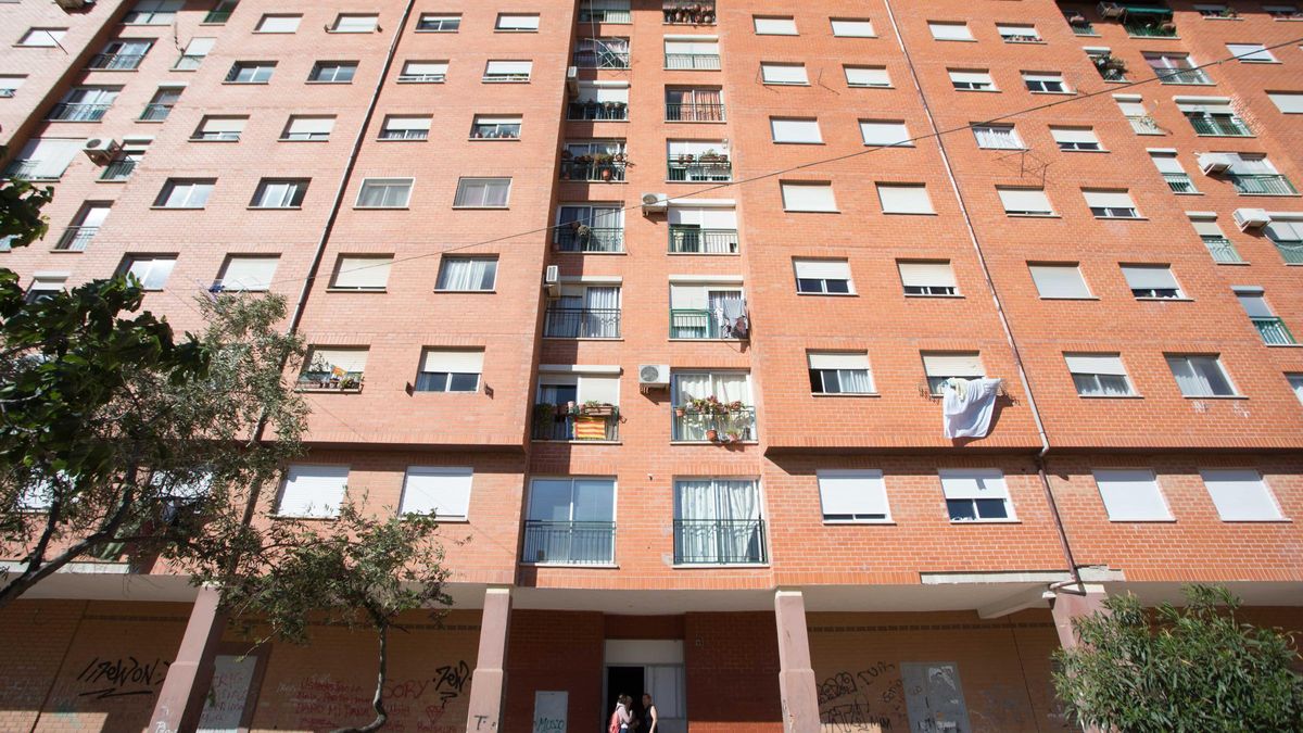 Una imagen de archivo de un bloque de pisos del barrio de la Coma, en Paterna.