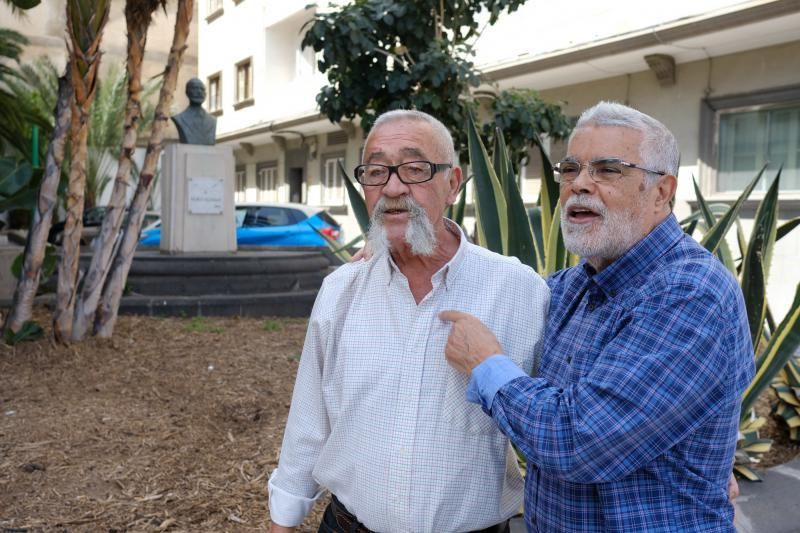 Las Palmas de Gran Canaria. El presidente de Canarias, Fernando Clavijo, recibe al secretario general de UGT en las islas, Gustavo Santana, y a los miembros de su Ejecutiva, que le entregarán una estatuilla conmemorativa del 130 aniversario del sindicato.  | 11/03/2019 | Fotógrafo: José Carlos Guerra