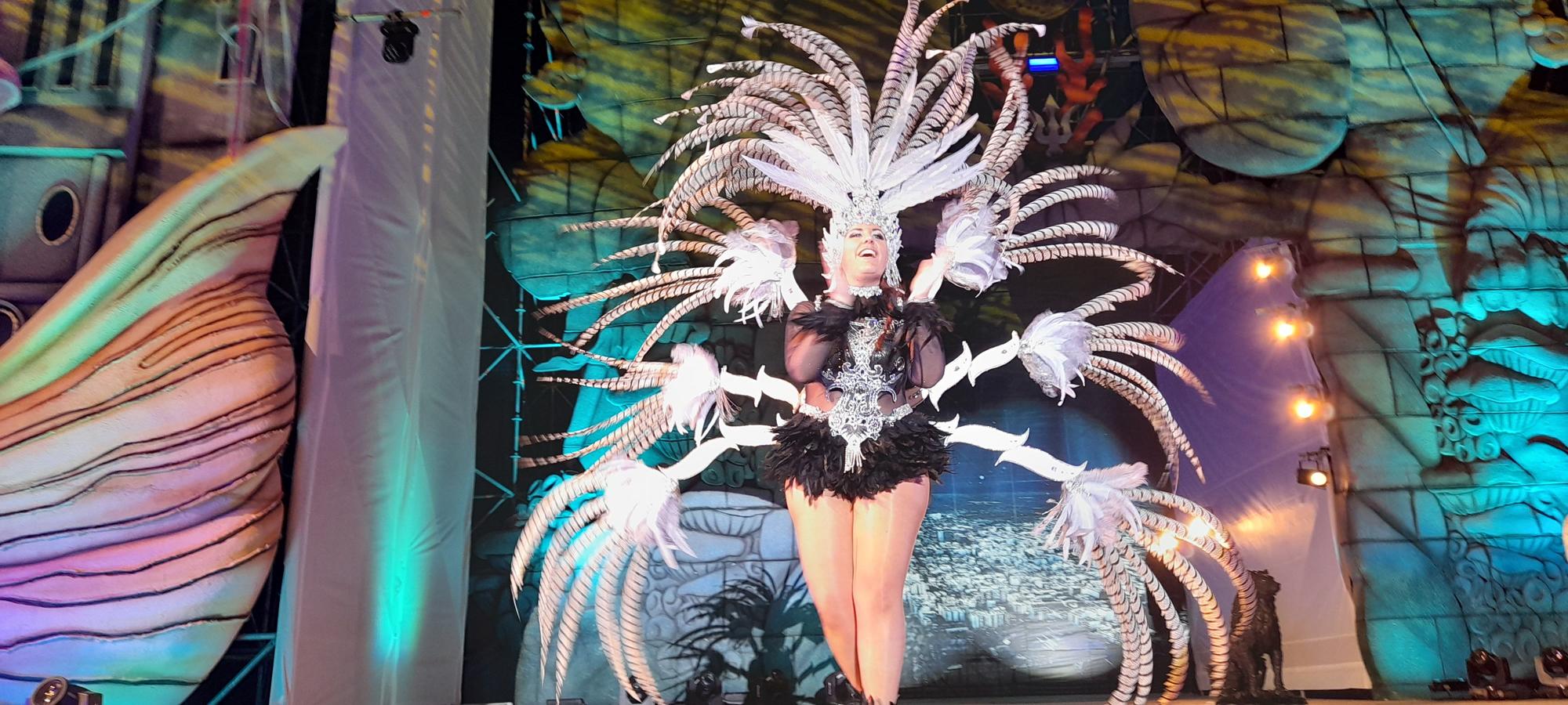 Revive la noche mágica de la gala de reinas y reyes del Carnaval de Vinaròs