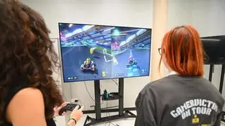 La cara b de los videojuegos gratuitos, a estudio en Elche: con recompensas para alimentar la adicción