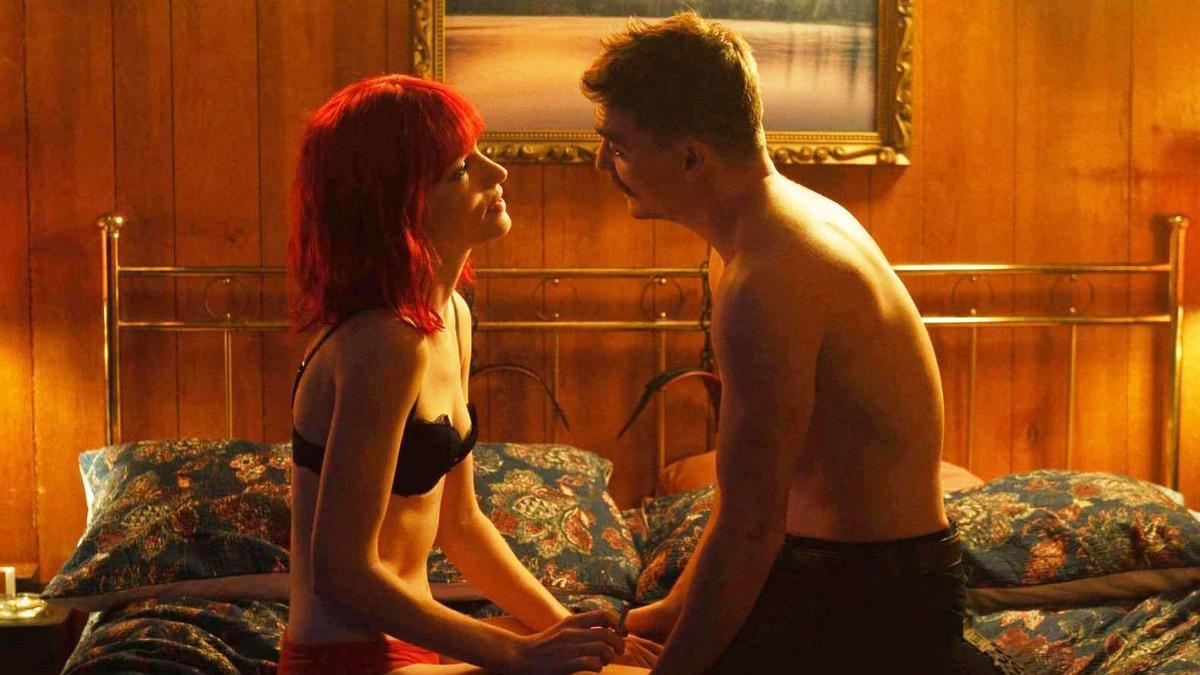 Una escena de 'Strange Darling'