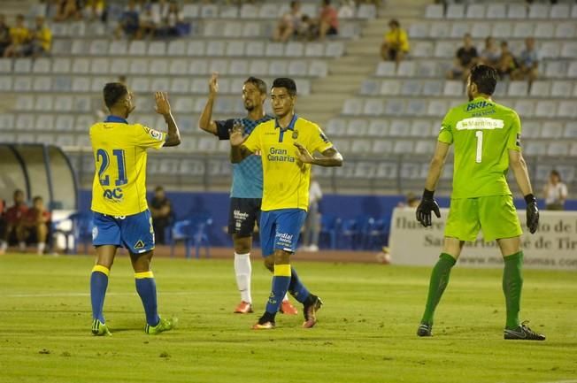 PARETIDO DE FUTBOL ENTRE LA UD LAS PALMAS Y EL ...