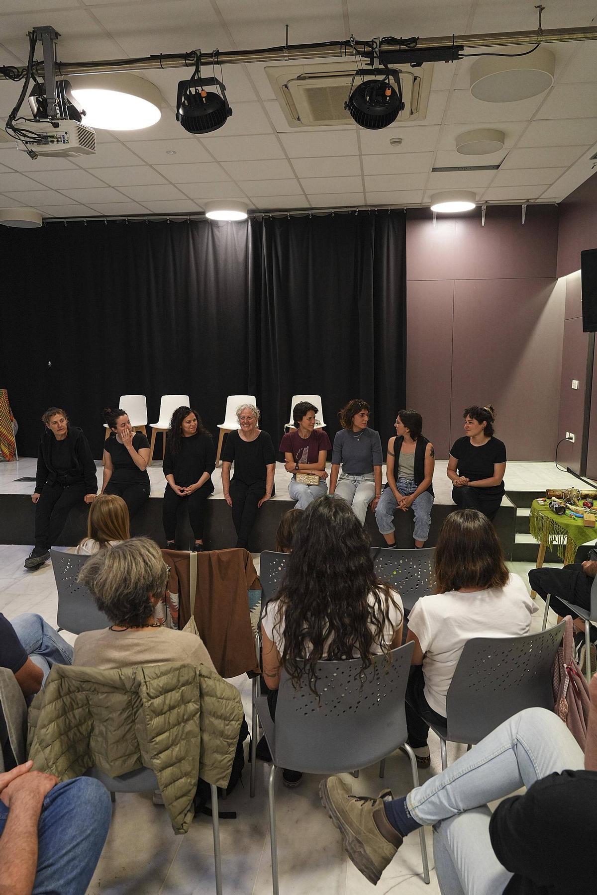 Compartir el dol a través del teatre espontani a Girona