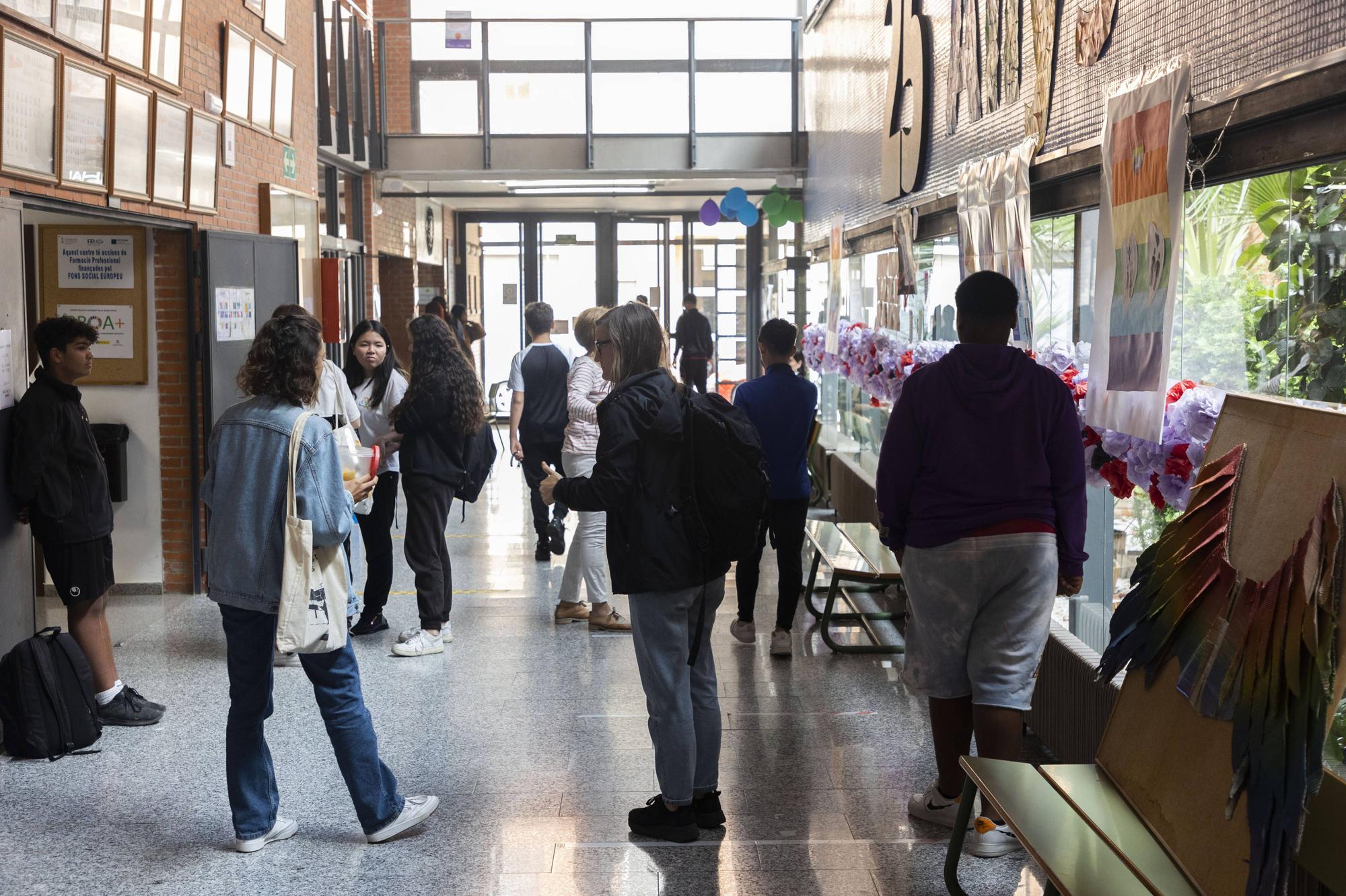 PAU 2023| Estudiantes valencianos se preparan para la selectividad: "Te lo juegas todo en tres días"