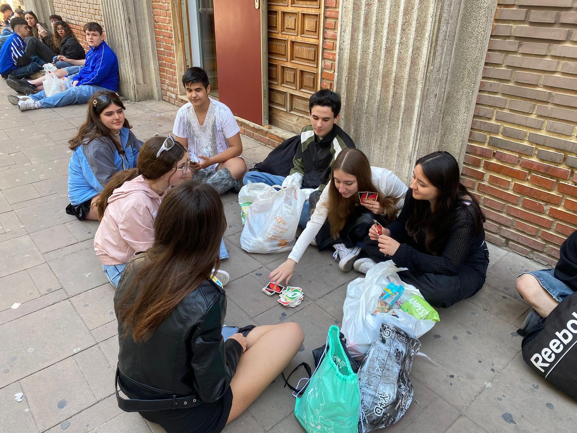 Colas en València para el concierto de Bad Gyal doce horas antes