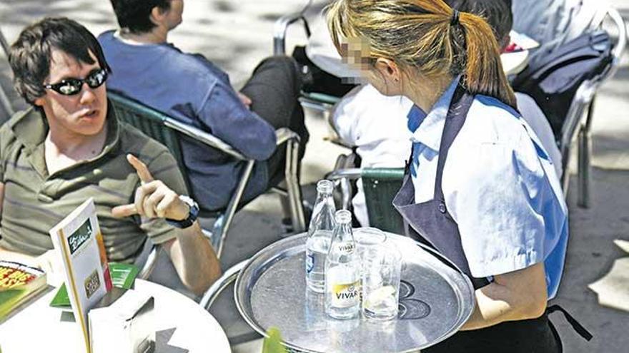 El sector de bares y restaurantes es uno de los que ha sido inspeccionado durante la campaña de verano.