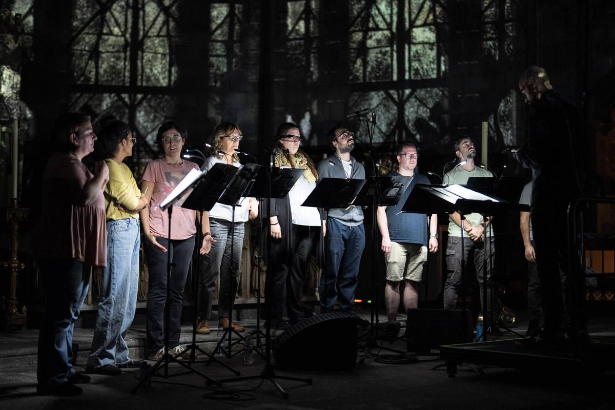 ‘LUMINISCENCE’, un espectáculo inmersivo de luz y música en Santa Maria del Pi