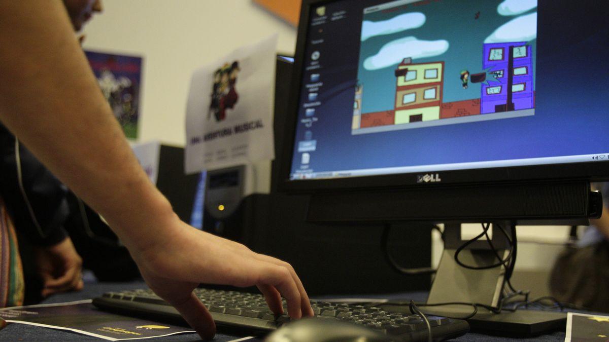 La Xina limita a 3 hores setmanals l’accés de menors a videojocs en línia