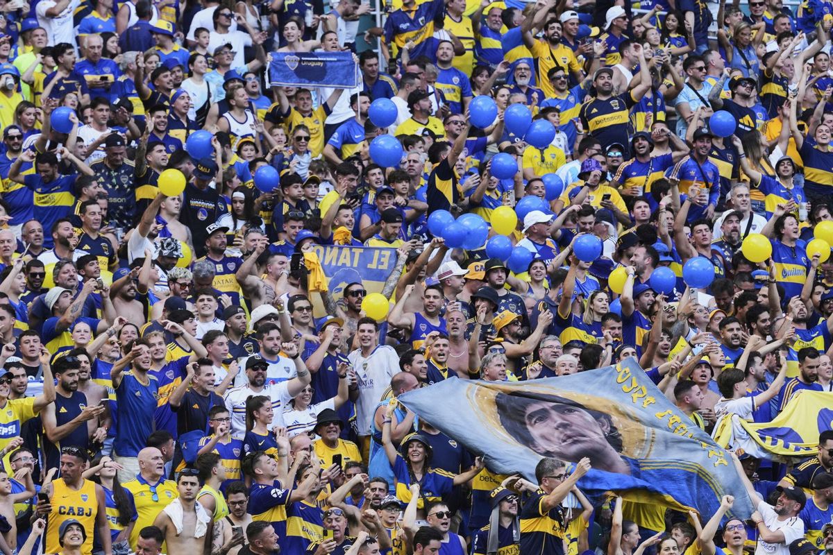 La afición de Boca Juniors, durante el partido contra el Bayern.
