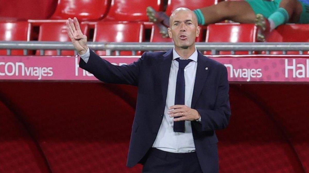 Zidane, en el estadio del Granada