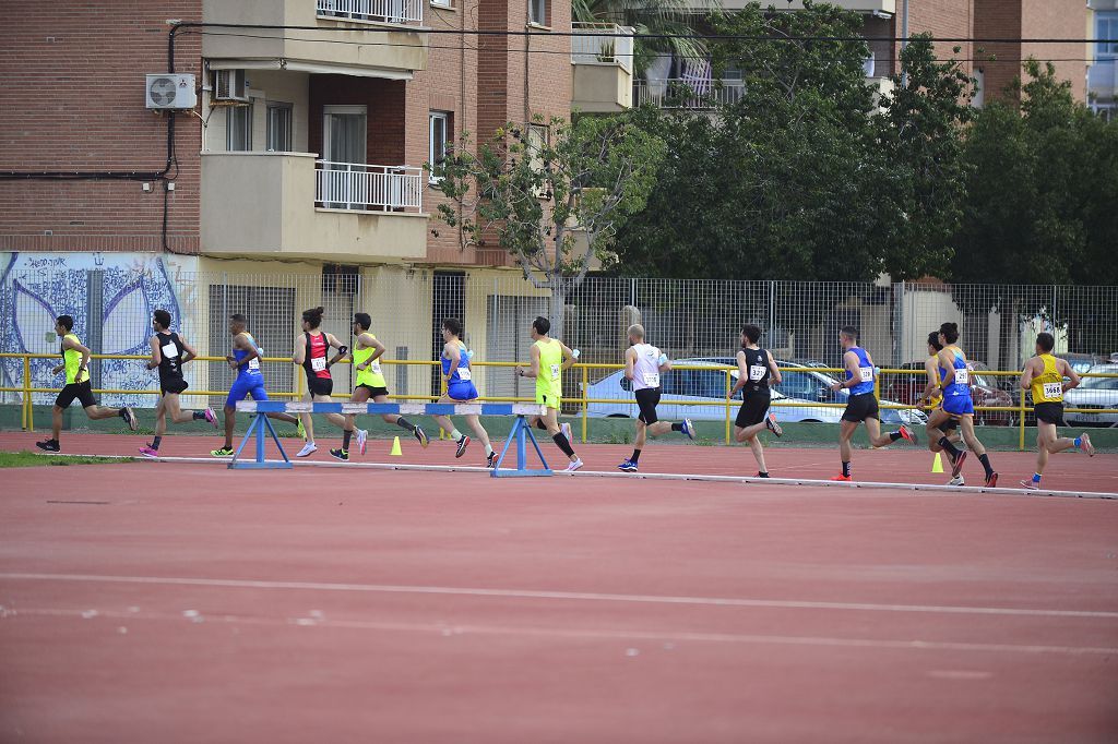 Pruebas de atletismo nacional en la pista de atletismo de Cartagena este domingo