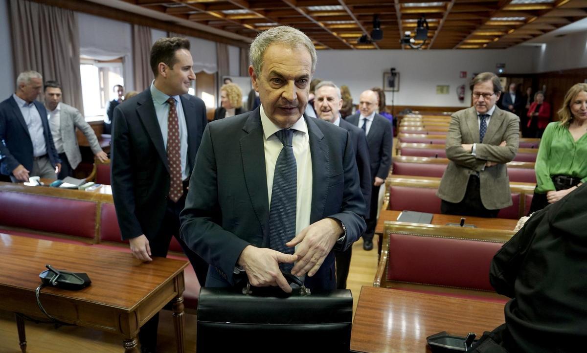 José Luis Rodríguez Zapatero, durante su comparecencia en el Senado, en la comisión sobre el rescate de Plus Ultra.