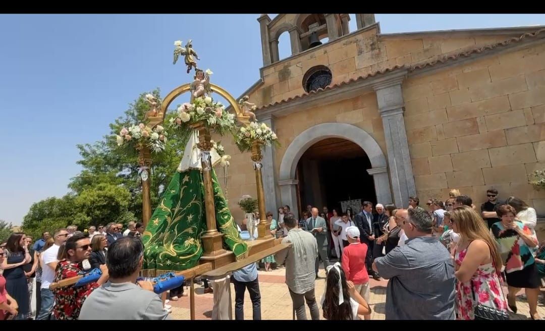 La Virgen del Olmo festeja su día grande en Villaescusa