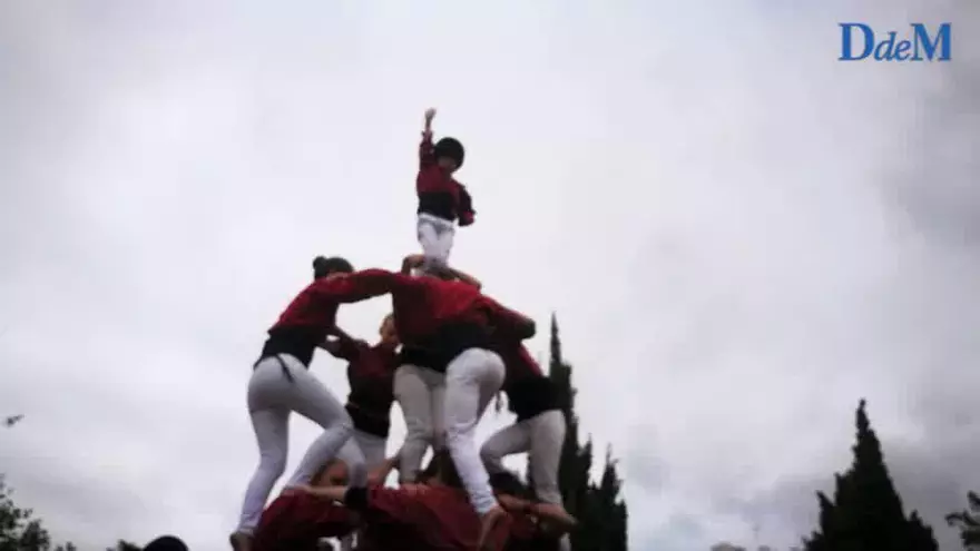 Castellers: Wenn Menschentürme in den Himmel ragen