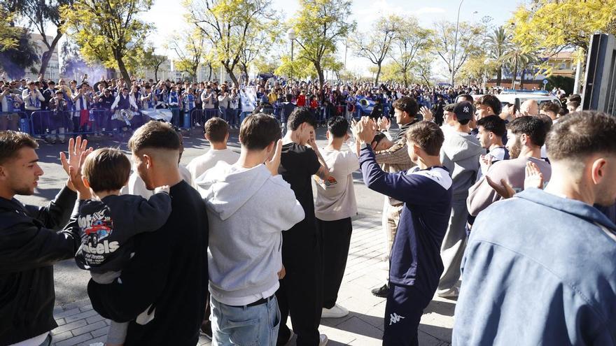Así ha sido el recibimiento previo de la afición del Hércules para el clásico frente al Murcia