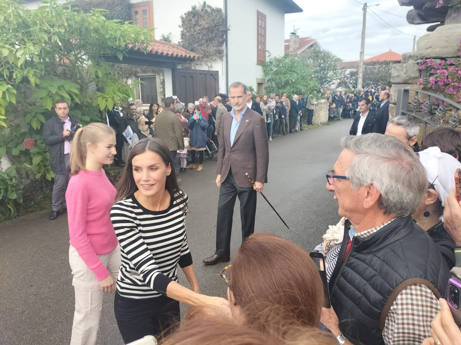 EN IMÁGENES: La Familia Real visita Cadavedo para hacer entrega del premio al Pueblo Ejemplar