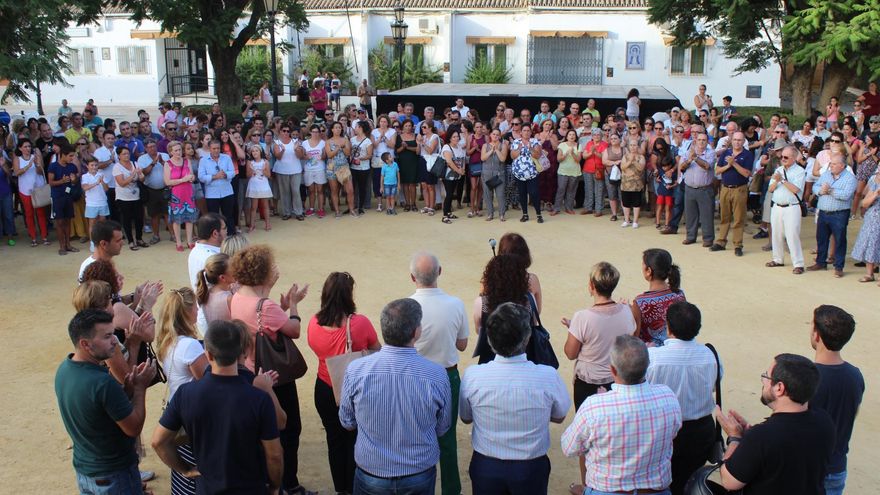 Los corianos se echaron a la calle para defender la dignidad de sus mujeres. / M.C.